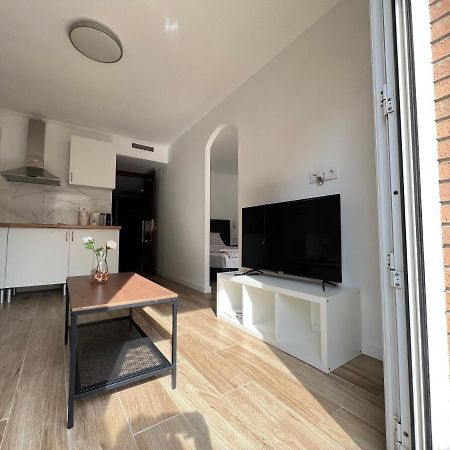 Luna L'Hospitalet de Llobregat Exteriér fotografie
